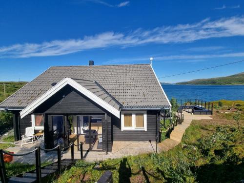 Karlsy House | Costa del Dyrsfjorden