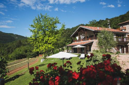 Cavedine Bed & Breakfast | Coste del Gaggio - Country House B&B - Garda Trentino