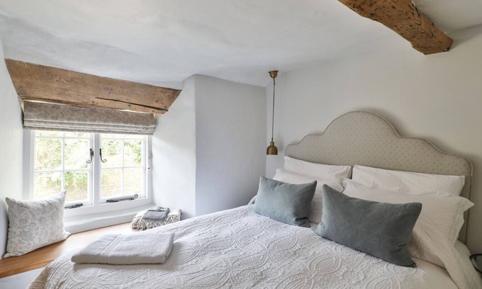 Hook Norton Cottage | Cosy 1-Bedroom Cottage Retreat in Oxfordshire