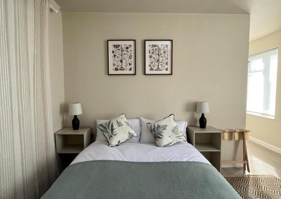 Newton St Loe Apartment | Cosy 1 BR, 10min drive to Bath centre,Free parking
