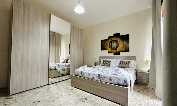 Gela Apartment | Cosy Abode: Apartment in the Square with View, Kitchen, and Exclusive Terrace