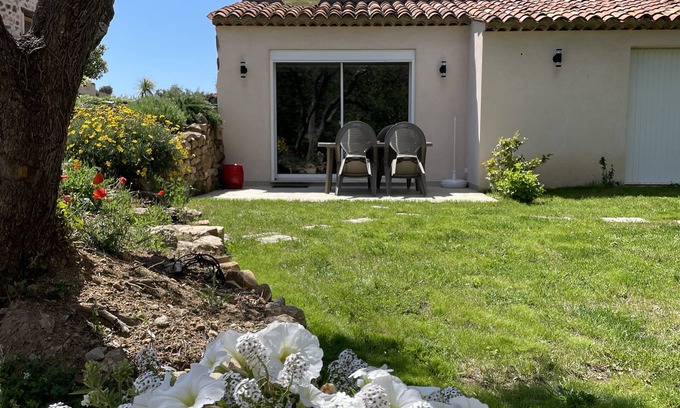 Tanneron Cottage | Cosy ALL NEW cottage with swimming pool-