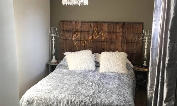 Port Elizabeth Apartment | Cosy and family Friendly