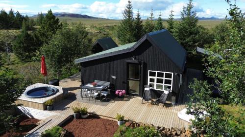 Selfoss Ski Chalet | Cosy and modern Chalet in Grímsnes, south of Iceland - Birta Rentals