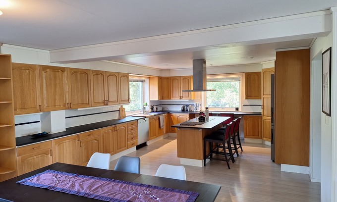Bergendahl House | Cosy and Spacious home 15 minutes from Stockholm.