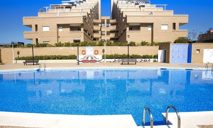 Cabanes Apartment | Cosy apartment for 4 guests with A/C, pool, TV, terrace, pets allowed and parking