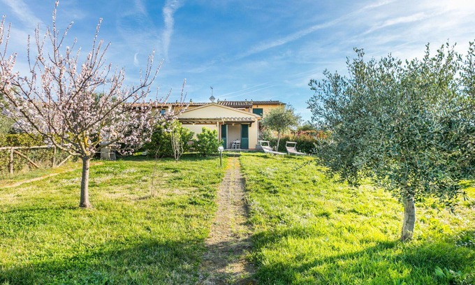 Santa Luce Apartment | Cosy apartment for 3 people with pool, WIFI, TV, pets allowed and panoramic view