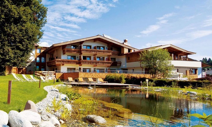 Reith bei Kitzbuehel Apartment | Cosy apartment for 6 guests with hot tub, WIFI, TV, balcony, pets allowed and parking
