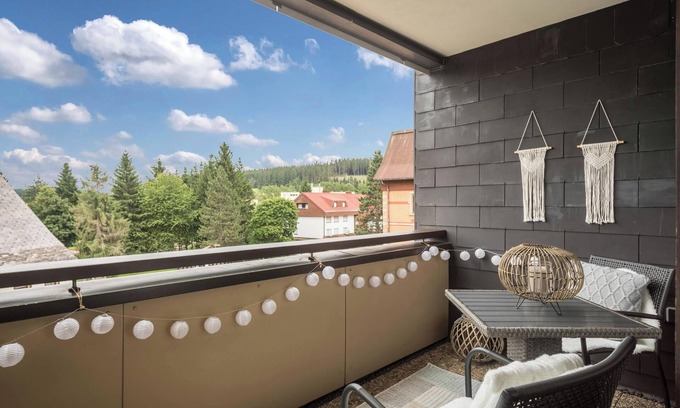 Schoenwald Apartment | Cosy Apartment 40 with Garden View, Wi-Fi and Balcony