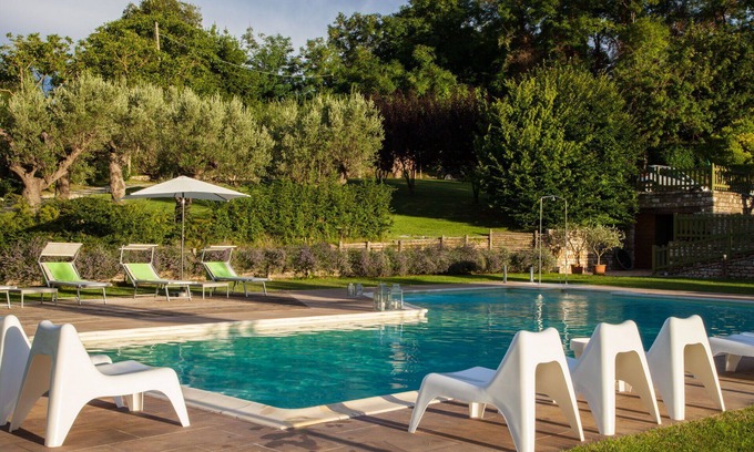 Fossombrone Other | Cosy apartment for 5 guests with pool, A/C, WIFI, TV and pets allowed