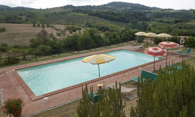 San Gimignano Apartment | Cosy apartment for 4 people with pool, WIFI, A/C, pets allowed and panoramic view
