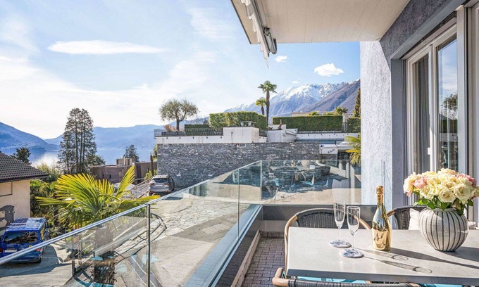 Ascona Apartment | Cosy apartment for 4 guests with WIFI, TV, balcony, pets allowed and parking