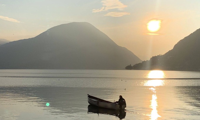 Carlazzo Apartment | Cosy apartment for 4 people with WIFI, TV and balcony