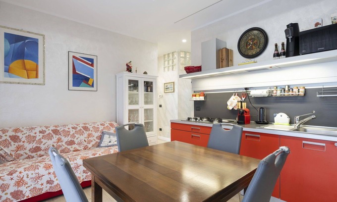 Sanremo Apartment | Cosy apartment for 5 guests with A/C, pool, WIFI and terrace