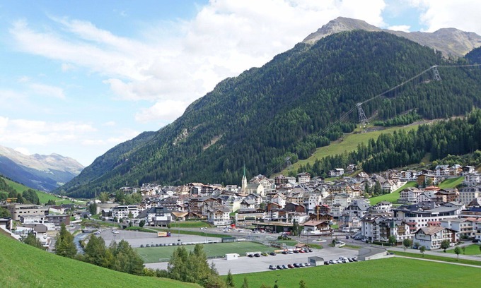 Mathon Apartment | Cosy apartment for 5 guests with WIFI, TV and parking