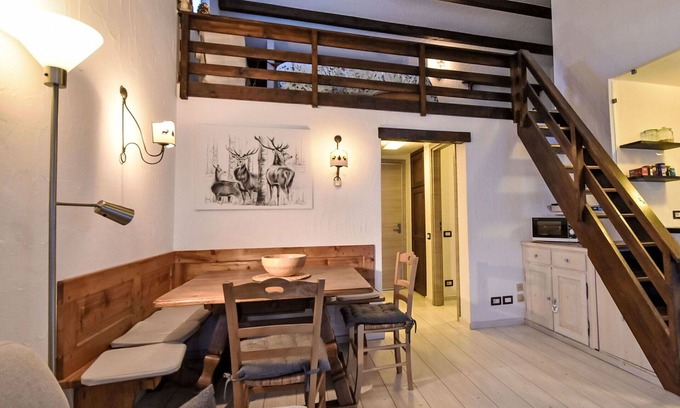 Madesimo Apartment | Cosy apartment for 5 people with WIFI, TV and balcony