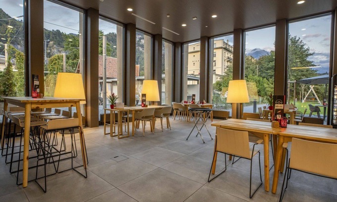 Meiringen Apartment | Cosy apartment for 6 people with WIFI, TV, terrace, pets allowed and parking