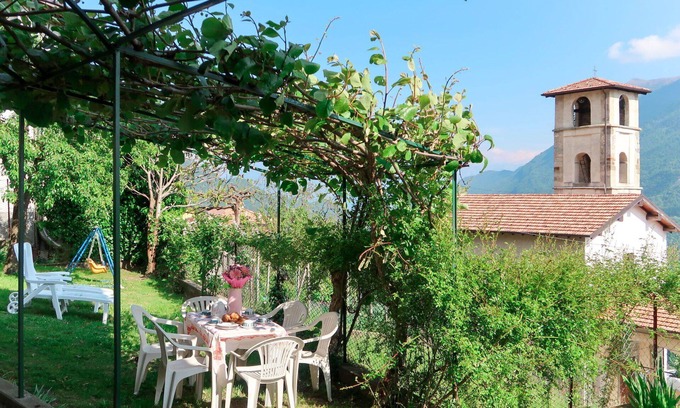 Corrido Apartment | Cosy apartment for 6 guests with WIFI, TV, patio, pets allowed and parking