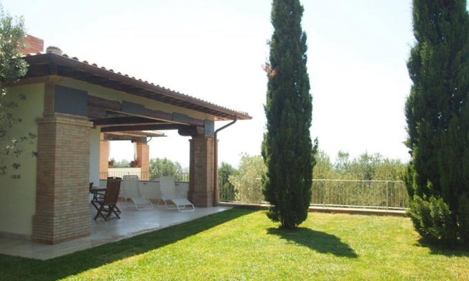 Follonica Apartment | Cosy apartment for 6 guests with WIFI, TV, patio, panoramic view and parking