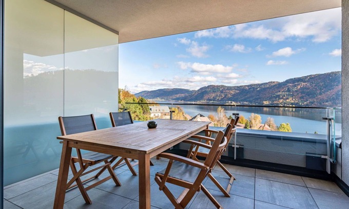 Annenheim Apartment | Cosy apartment for 3 guests with WIFI, TV, balcony and parking