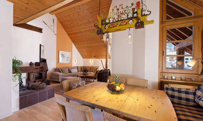 Lenzerheide Apartment | Cosy apartment for 4 people with TV and balcony