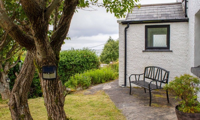 Waternish Apartment | Cosy apartment for 2 people with WIFI, TV, pets allowed and parking