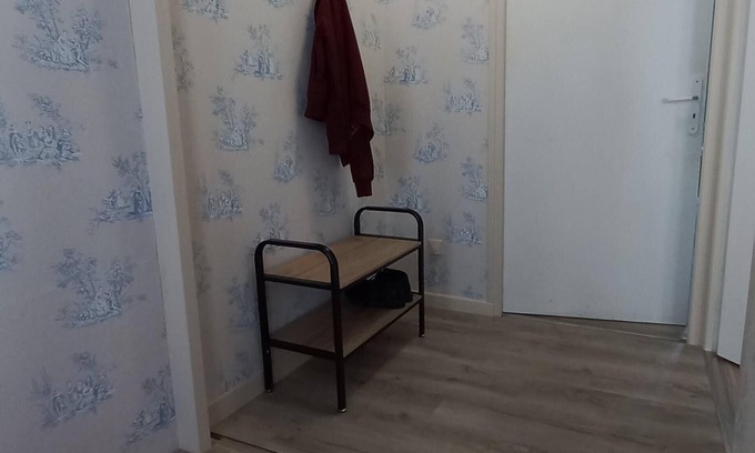 Pleaux Apartment | Cosy apartment in the heart of a lively village classified as a "petite cité de caractère".