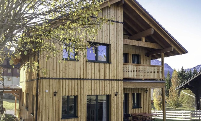 Bad Aussee Villa | Cosy apartment in villa for 4 people with WIFI, TV, patio, panoramic view and parking