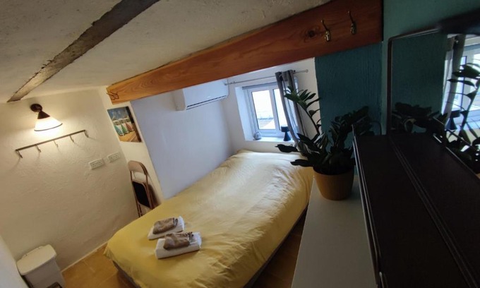St. Julian's House | Cosy bedroom in a shared Maltese townhouse