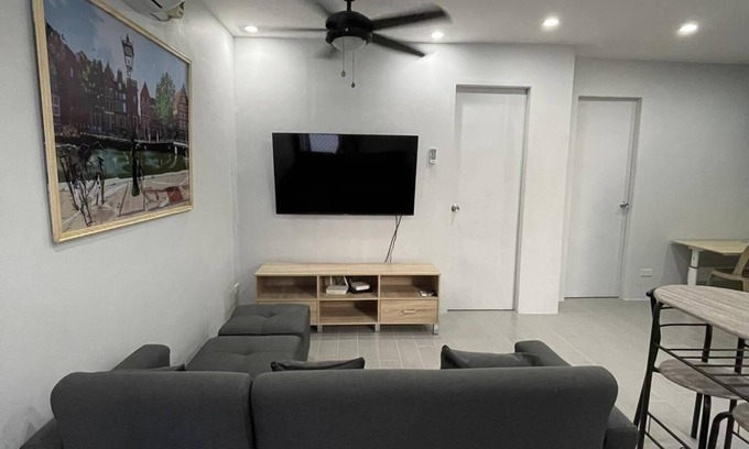 Calamba Apartment | Cosy Canlubang Apartment and near all amenities