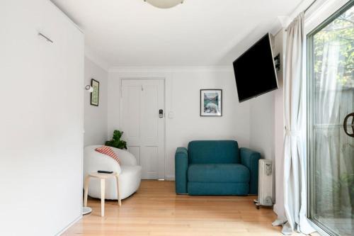 Cammeray Apartment | Cosy, Compact and Private Studio Garden Apartment