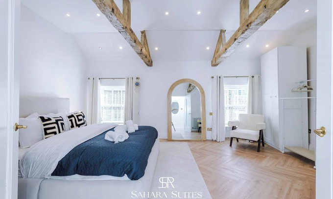 Markington House | Cosy Cottage | Couple Retreat |City Centre 20% Off