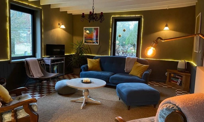 Erin Cottage | Cosy country getaway. Great for walking and relaxing. Pet-friendly.