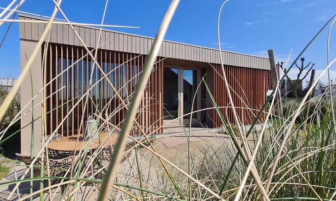 t Zand House | Cosy Holiday Home Between Flower Fields and Close to the Beach