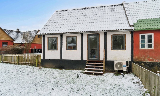 Ronne Apartment | Cosy house near forest