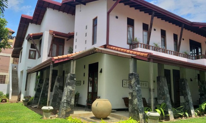 Negombo Bed & Breakfast | Cosy Nest Home stay