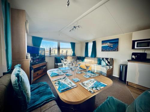 Dinas Cross Other | Cosy Quiet Caravan By The Sea
