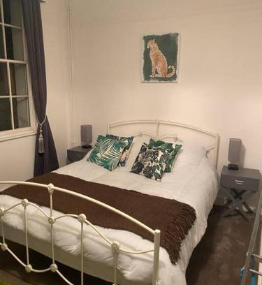 Brighton City Centre Apartment | Cosy Regency Studio Apartment
