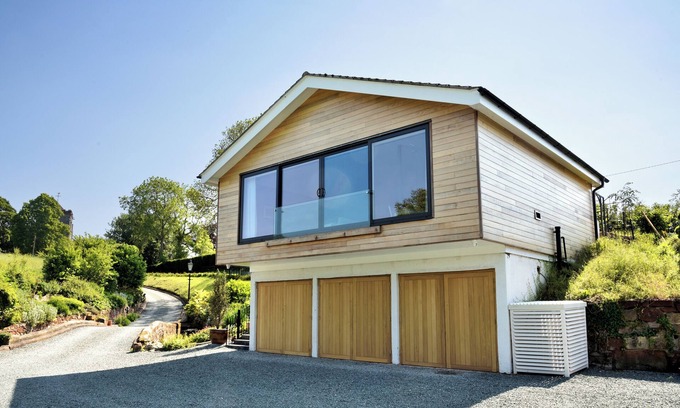 Wroxeter Apartment | Cosy, relaxing dog friendly escape overlooking the river Severn.