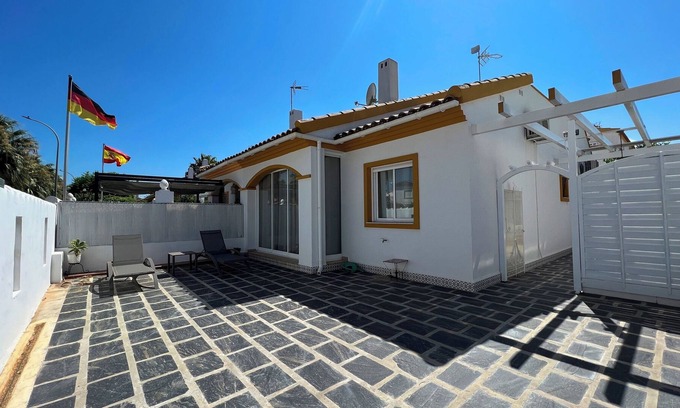 Vergel House | Cosy semi-detached house in beautiful location near the sea in El Vergel