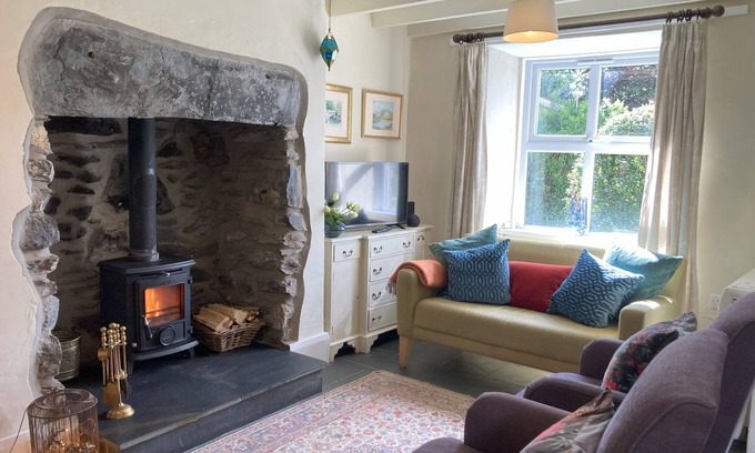 Penmachno Cottage | Cosy slate cottage within the Eryri/Snowdonia National Park