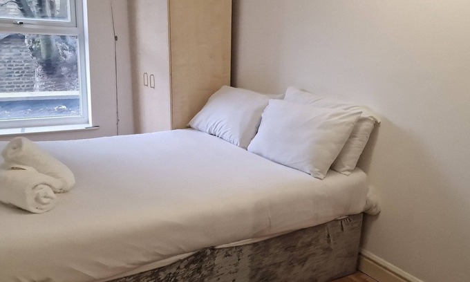 Camberwell Green Apartment | Cosy Studio at Camberwell Zone 2