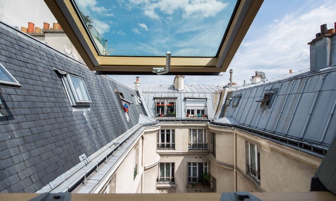 Quartier de Rochechouart Apartment | Cosy studio near Montmartre