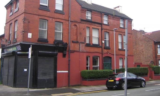 Waterloo House | Cosy Townhouse in Waterloo, Liverpool Sleeps 4