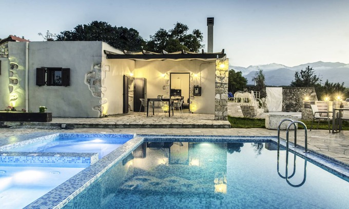 Armenoi Villa | Cosy Traditional Villa - Private Pool - Perfect for families with children