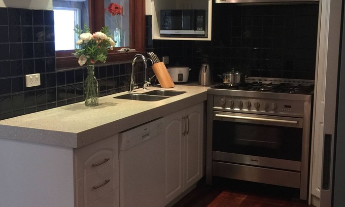 Shelley House | Cosy, Well-Appointed, Character House