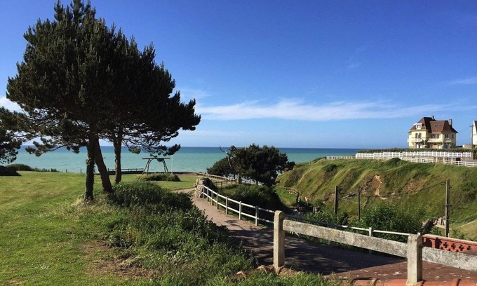 Mesnil-Val Apartment | COTE D'ALBÂTRE BEACH 5 MINUTES AWAY