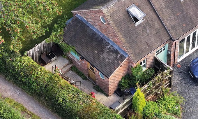 Eardington Cottage | Cottage 2 | Pine Tree Lodge Bridgnorth