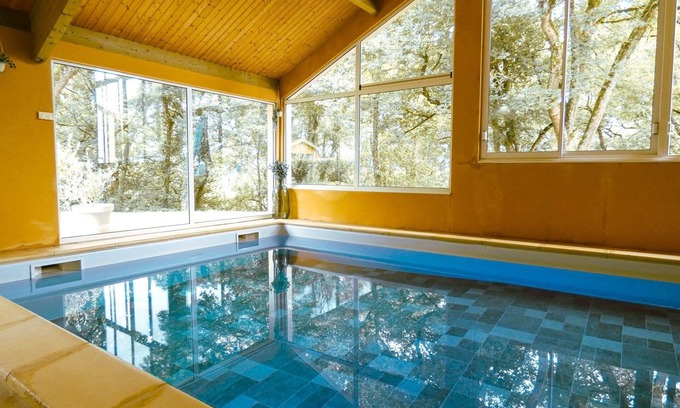 Vouille House | "Cottage 2 to 4 people Swimming pool at 28 degrees all year round"