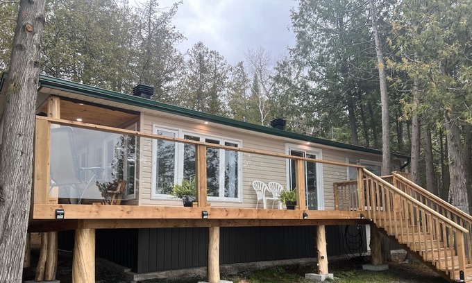 L'lle-du-College Cottage | Cottage on Beautiful Lake Temiskaming